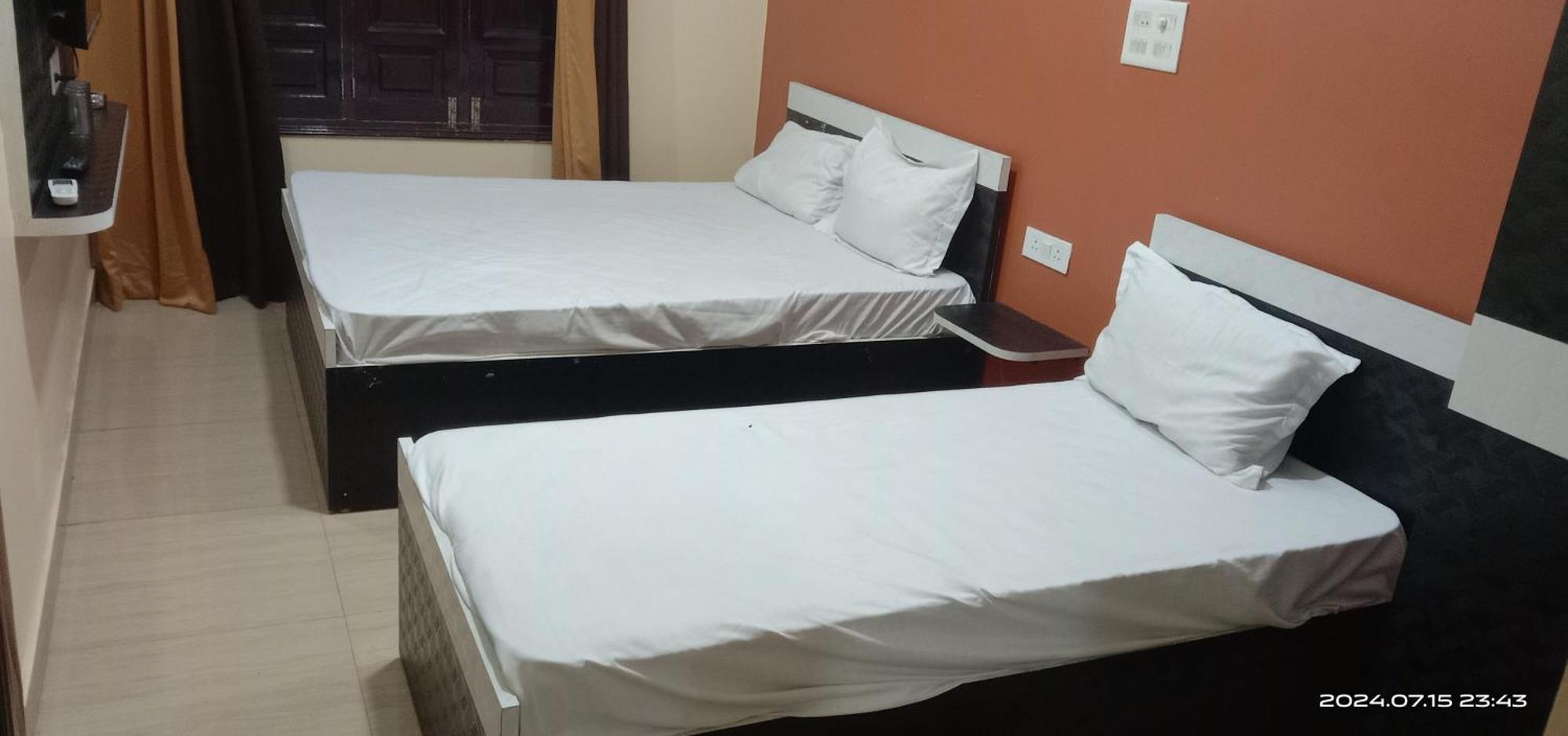 Rb Palace Guest house